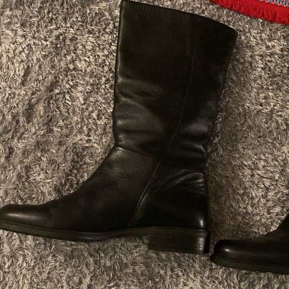 Naturalizer black leather boots size 7 wide, NOT wide calf. - Picture 5 of 7